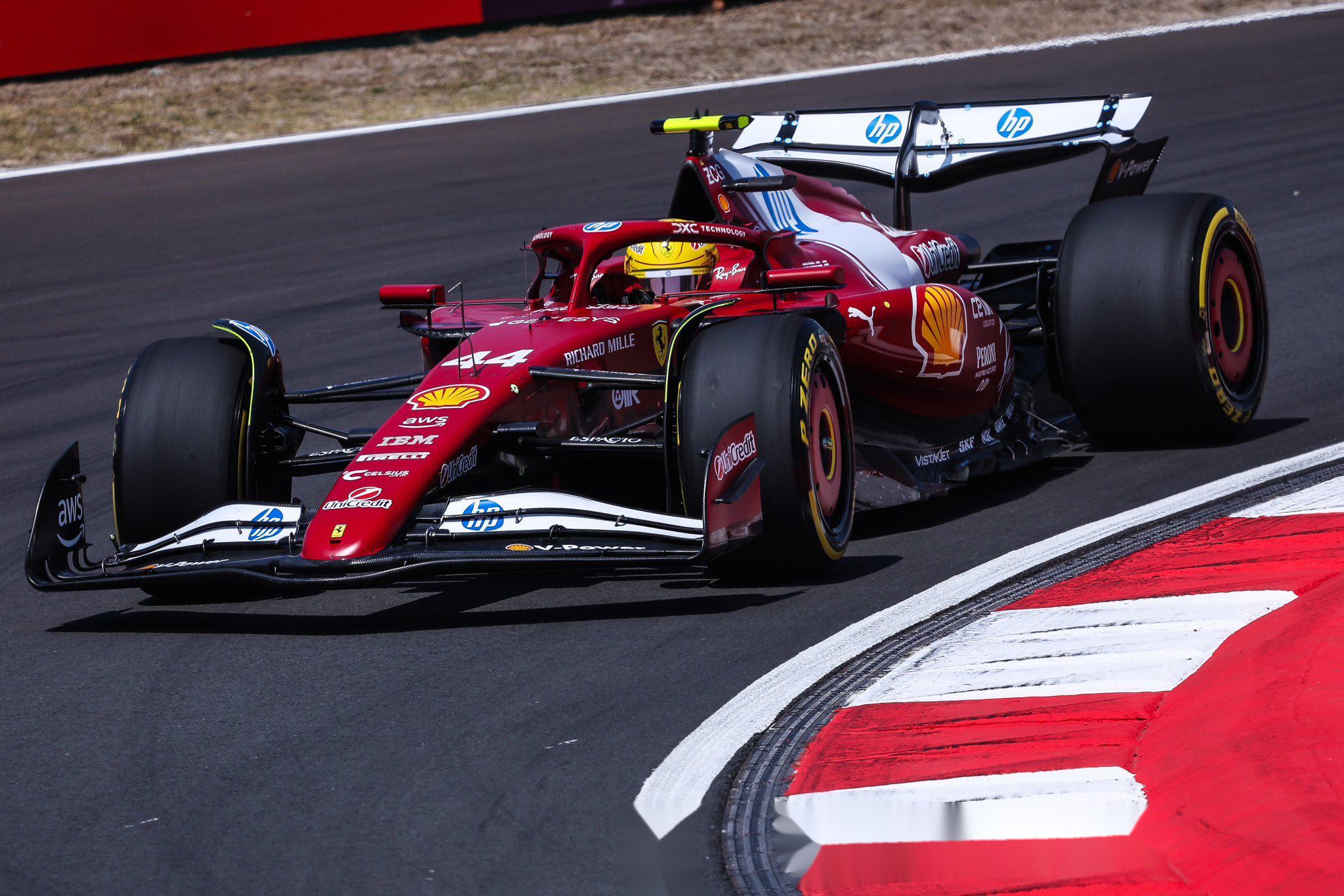 开云体育官网-威廉姆斯力克雷诺车队，汉密尔顿状态火热